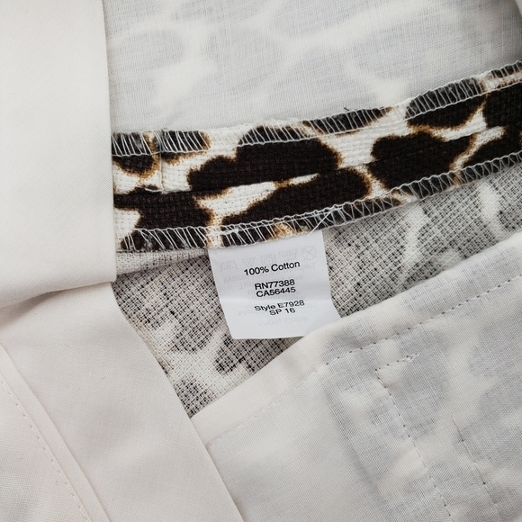 𝅺j. Crew Factory Leopard Printed Women's Shorts, Size 4 - Picture 5 of 6